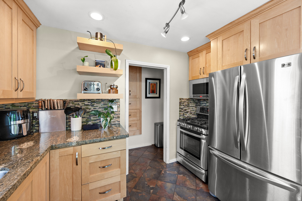 538 E DOWNINGTON AVE Salt Lake City, UT 84105