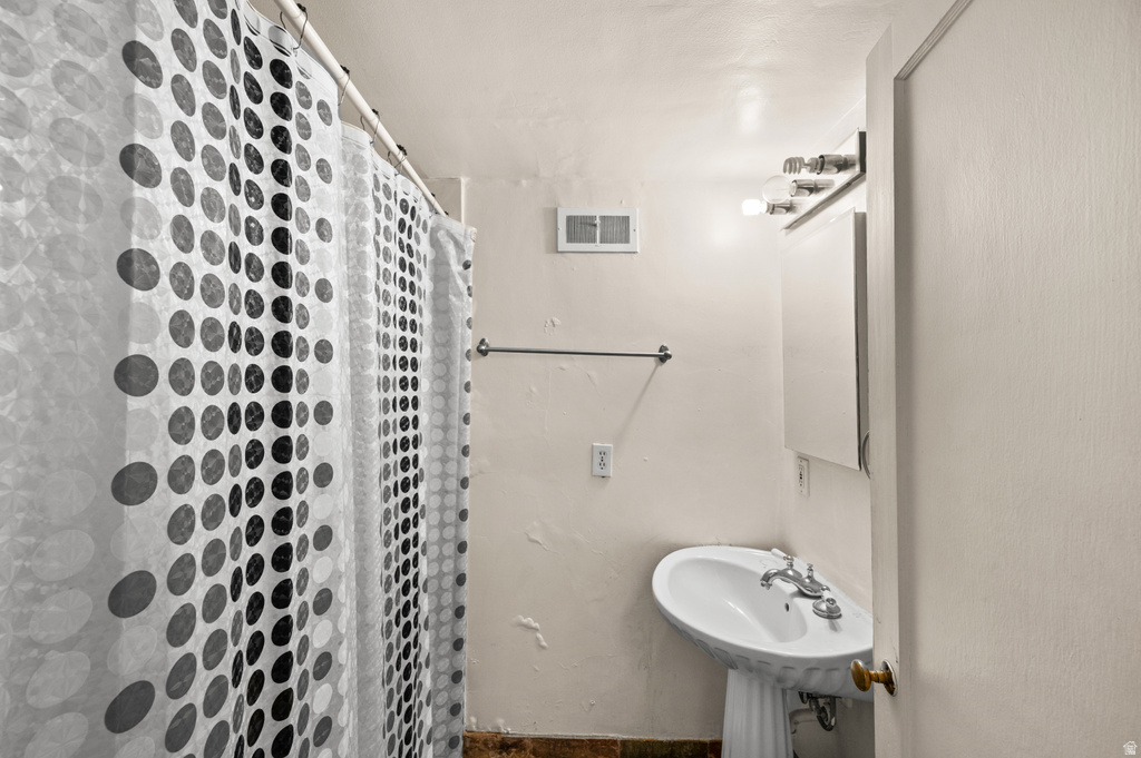 1988 S 1800 E Salt Lake City, UT 84108