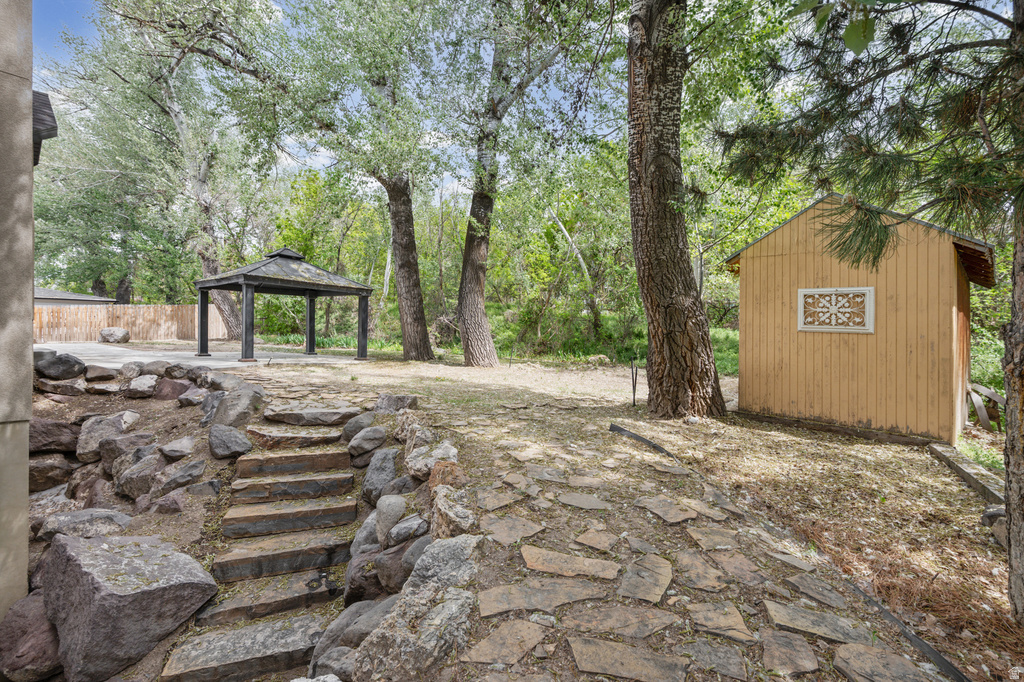 10637 S CRESCENT BEND DR Sandy, UT 84070