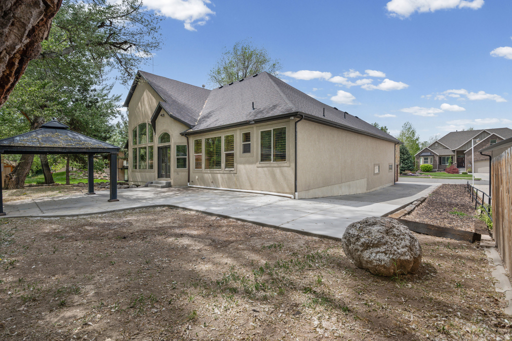 10637 S CRESCENT BEND DR Sandy, UT 84070