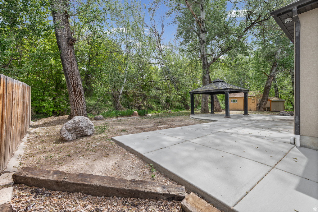 10637 S CRESCENT BEND DR Sandy, UT 84070