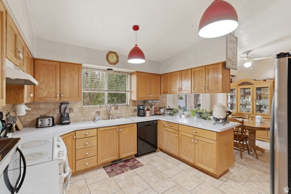 1662 S 1200 W Woods Cross, UT 84087