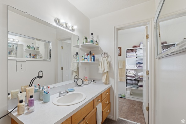 1662 S 1200 W Woods Cross, UT 84087