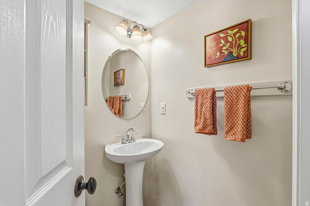 902 N 200 W American Fork, UT 84003