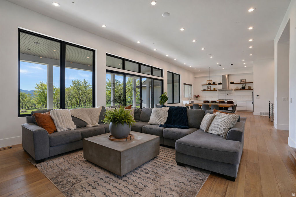 755 S OAK DR Woodland Hills, UT 84653