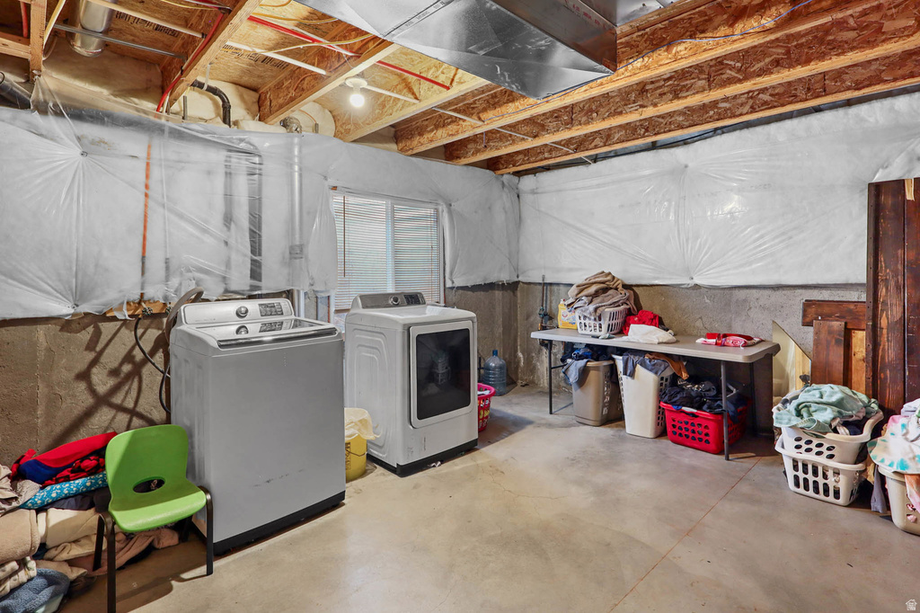 1693 N AARON DR Tooele, UT 84074