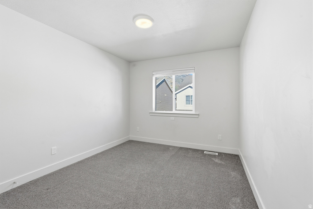 376 S 1580 E Hyrum, UT 84319