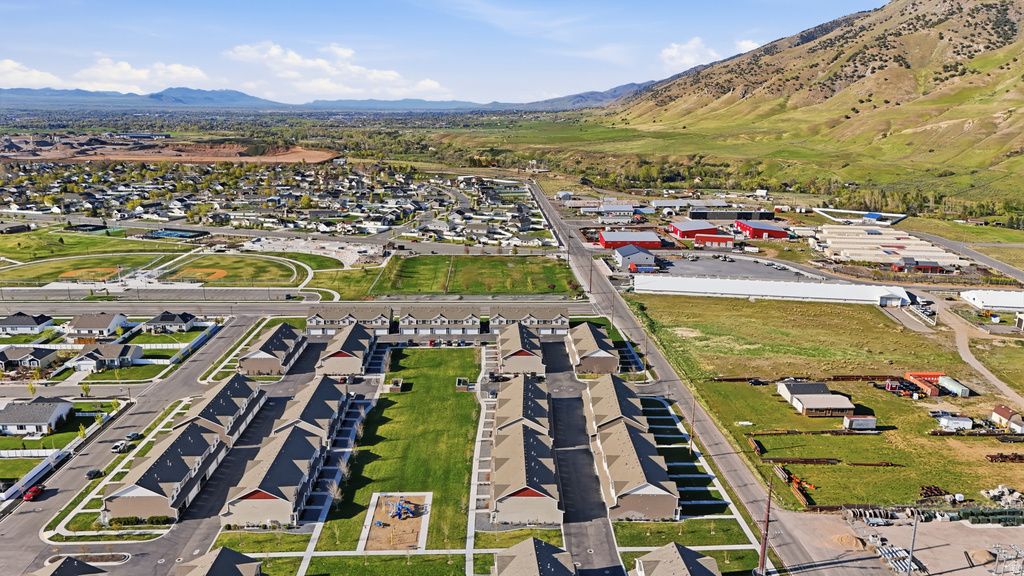 376 S 1580 E Hyrum, UT 84319