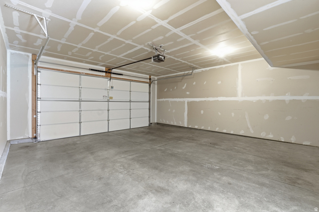 376 S 1580 E Hyrum, UT 84319