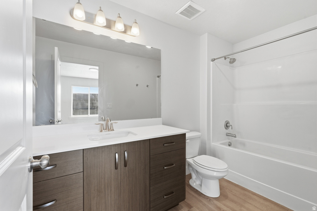 376 S 1580 E Hyrum, UT 84319