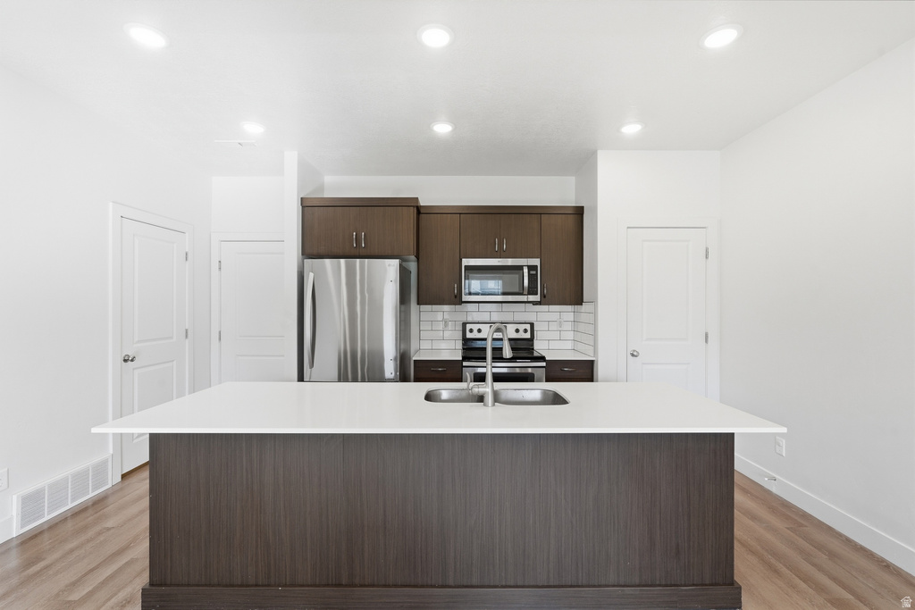 376 S 1580 E Hyrum, UT 84319