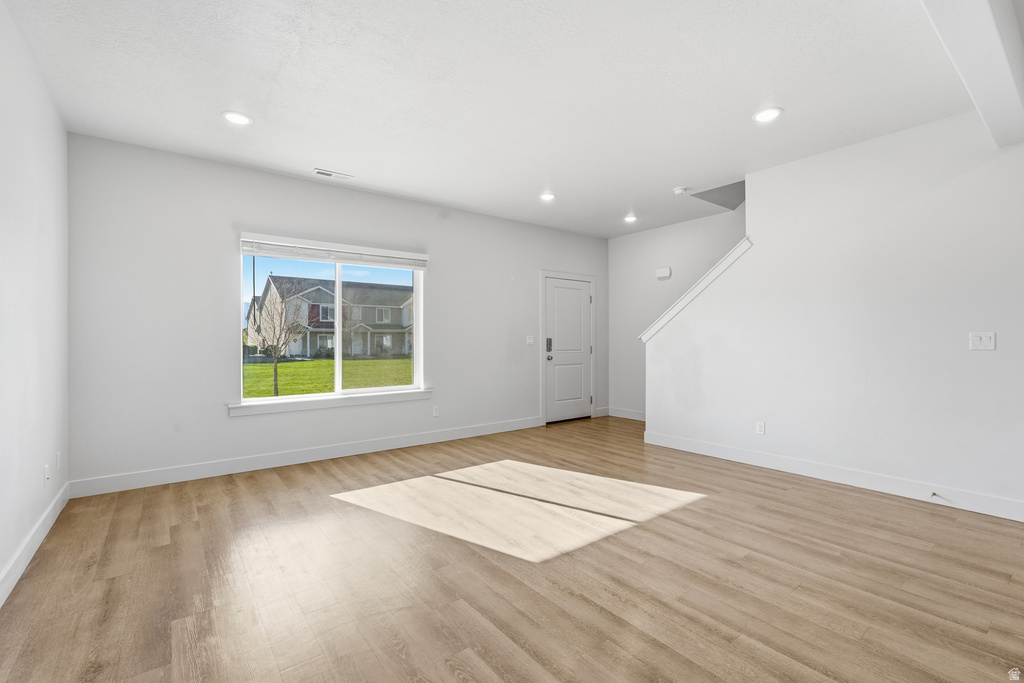 376 S 1580 E Hyrum, UT 84319