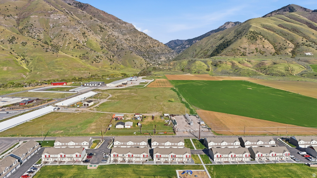 376 S 1580 E Hyrum, UT 84319