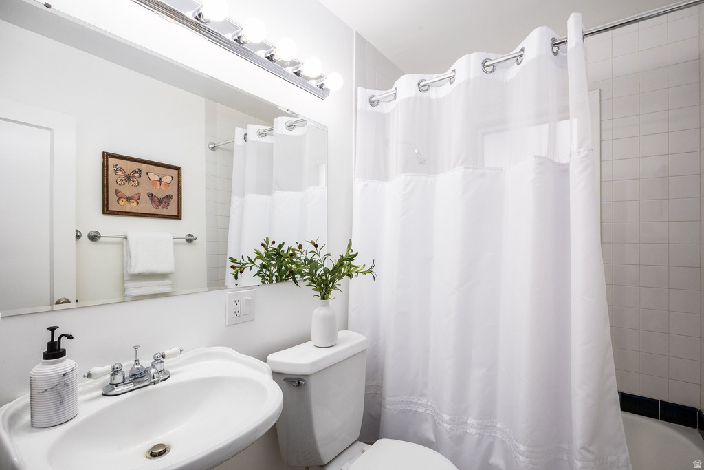 1726 E VINE ST Murray, UT 84121