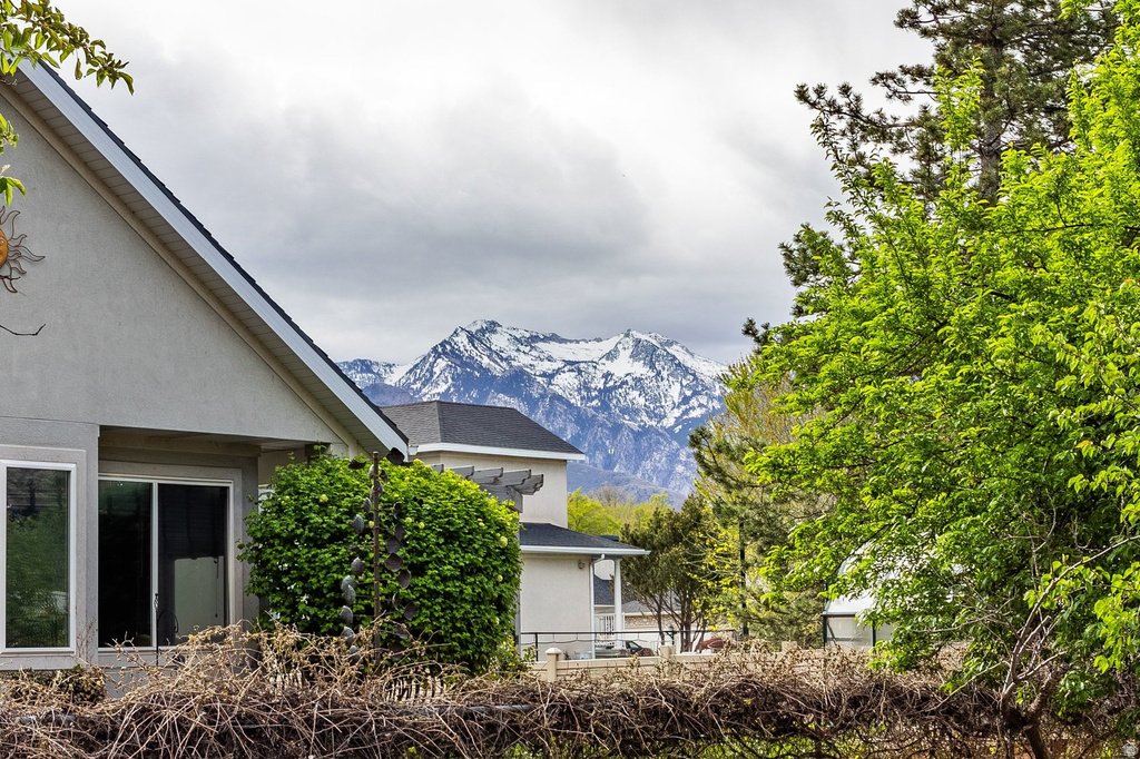 1726 E VINE ST Murray, UT 84121