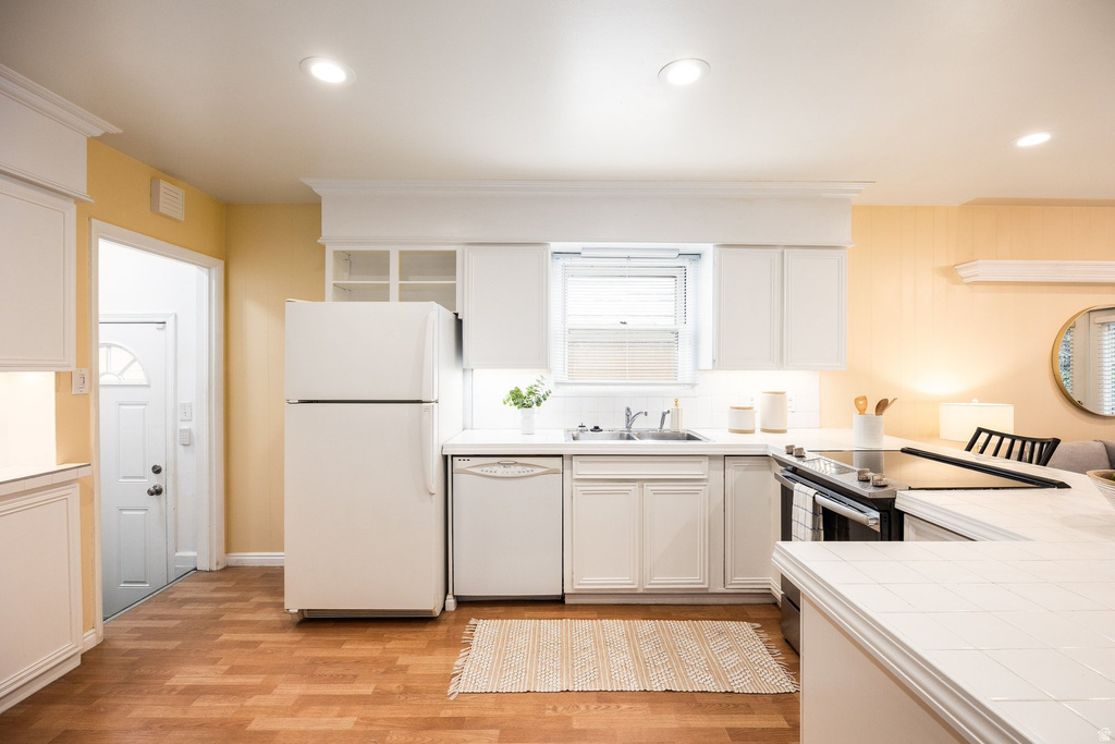 1726 E VINE ST Murray, UT 84121