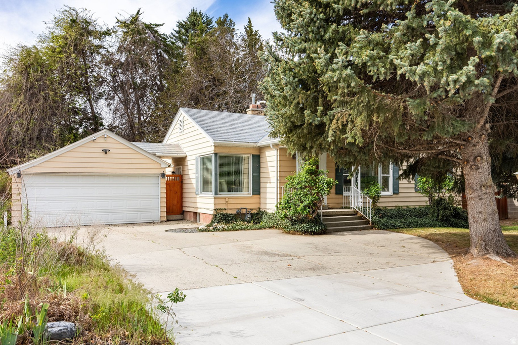 1726 E VINE ST Murray, UT 84121