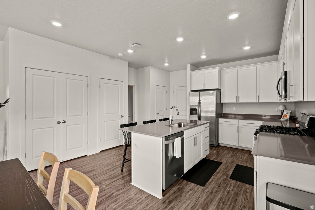 98 E GRANT LN North Salt Lake, UT 84054