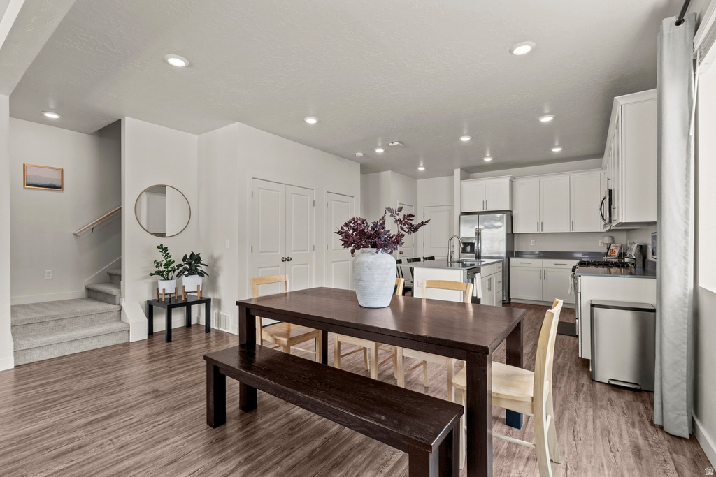 98 E GRANT LN North Salt Lake, UT 84054