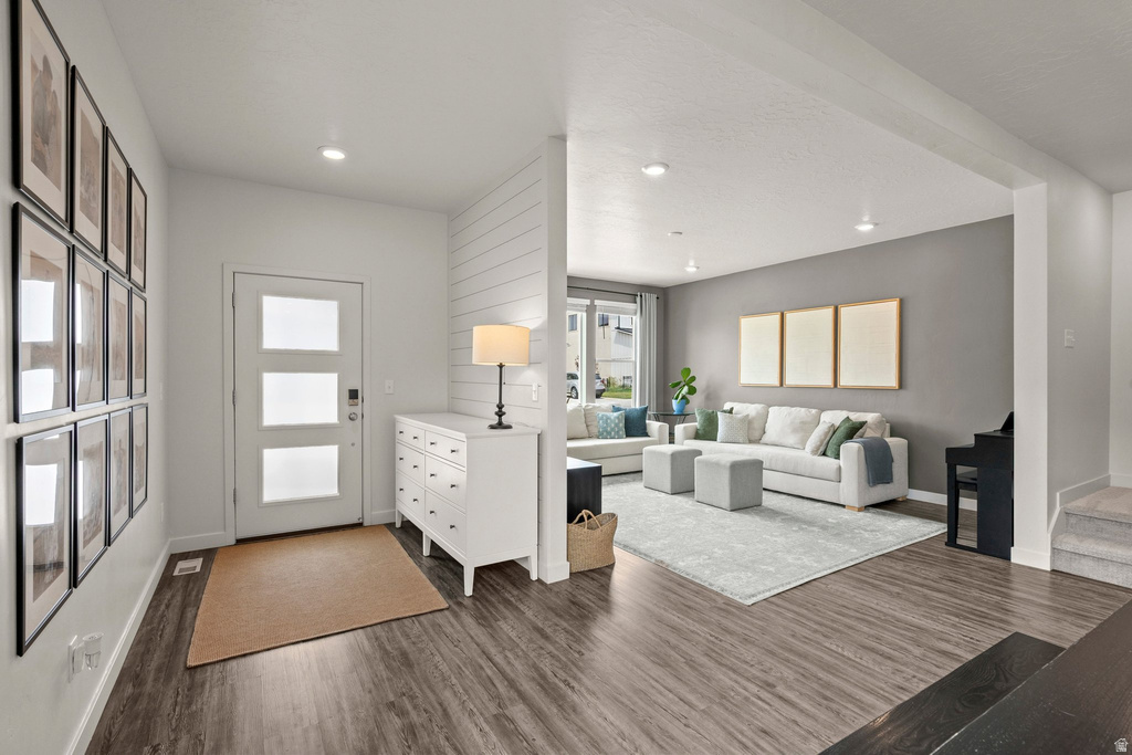 98 E GRANT LN North Salt Lake, UT 84054