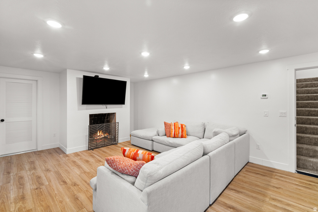 1209 N 950 E Bountiful, UT 84010