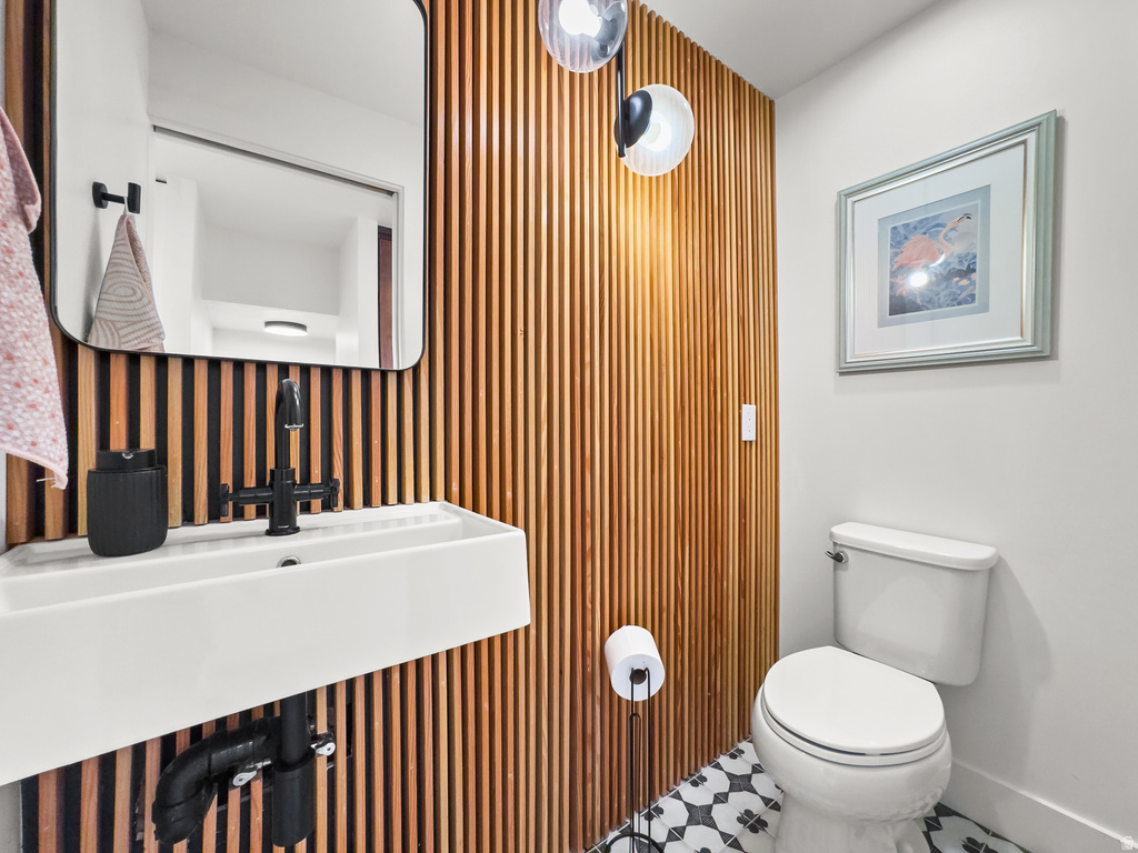 1209 N 950 E Bountiful, UT 84010