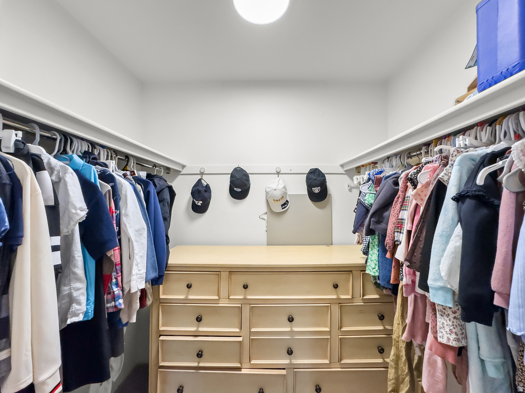 1209 N 950 E Bountiful, UT 84010