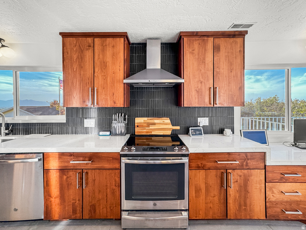 1209 N 950 E Bountiful, UT 84010