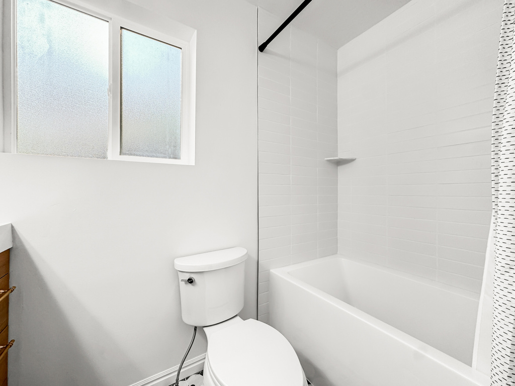 1209 N 950 E Bountiful, UT 84010