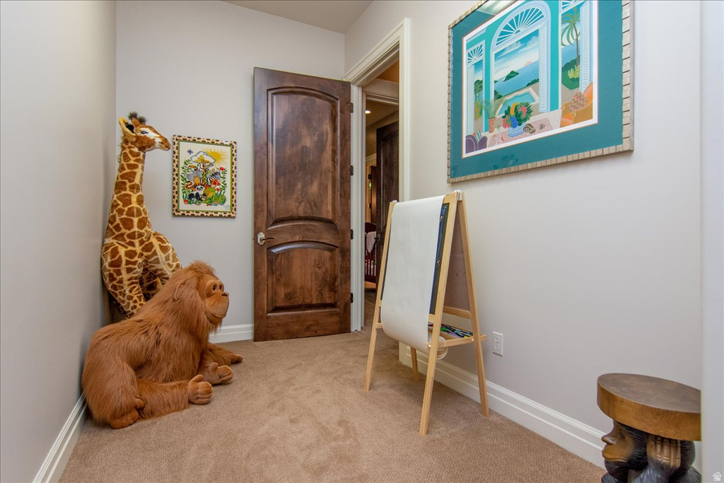 6274 S OLES LN Holladay, UT 84121