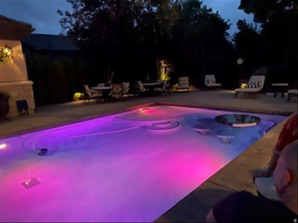 6274 S OLES LN Holladay, UT 84121