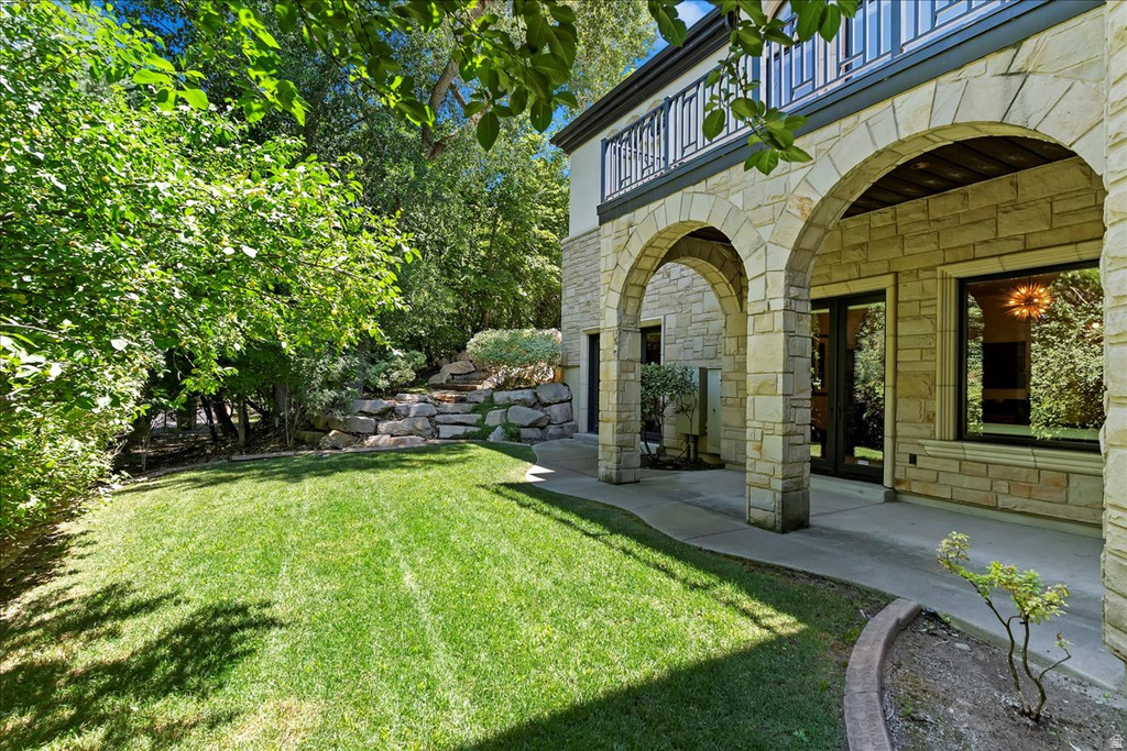 6274 S OLES LN Holladay, UT 84121