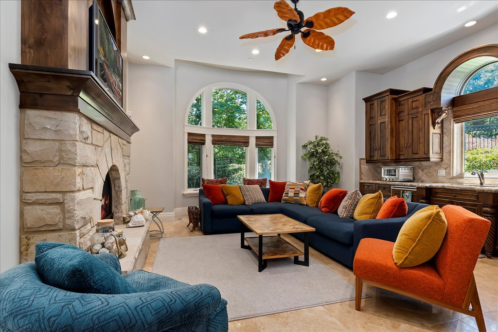 6274 S OLES LN Holladay, UT 84121