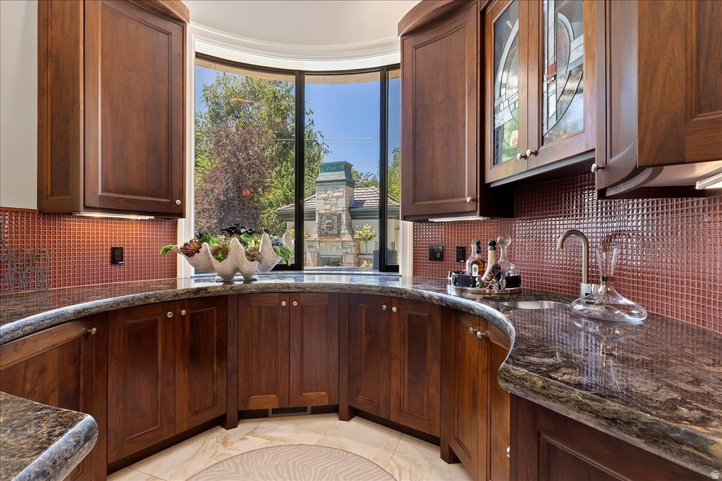 6274 S OLES LN Holladay, UT 84121