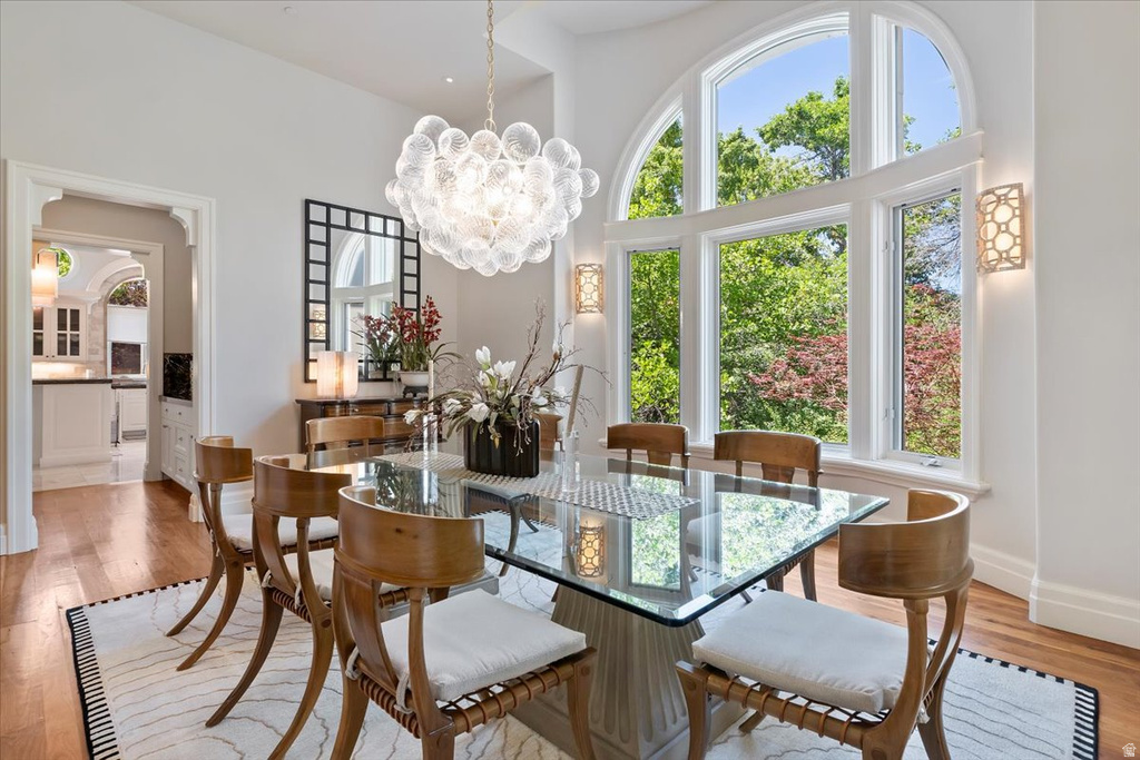 6274 S OLES LN Holladay, UT 84121