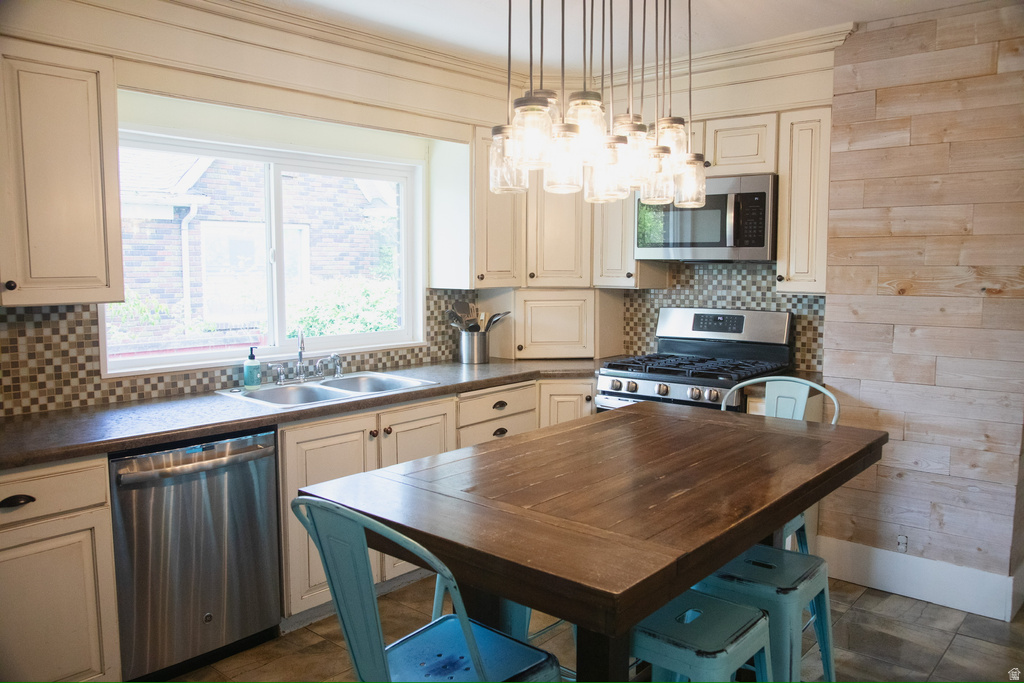 155 S 500 E Provo, UT 84606