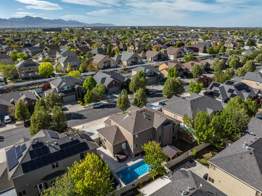 13537 S PALAWAN WAY Riverton, UT 84065