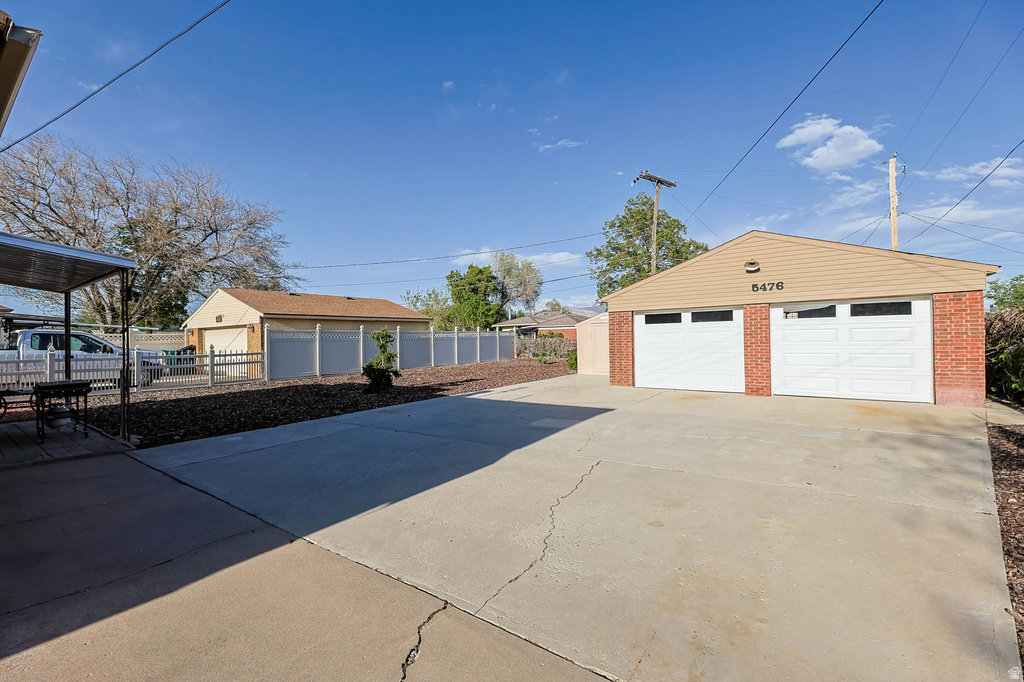 5476 S 2100 W Roy, UT 84067