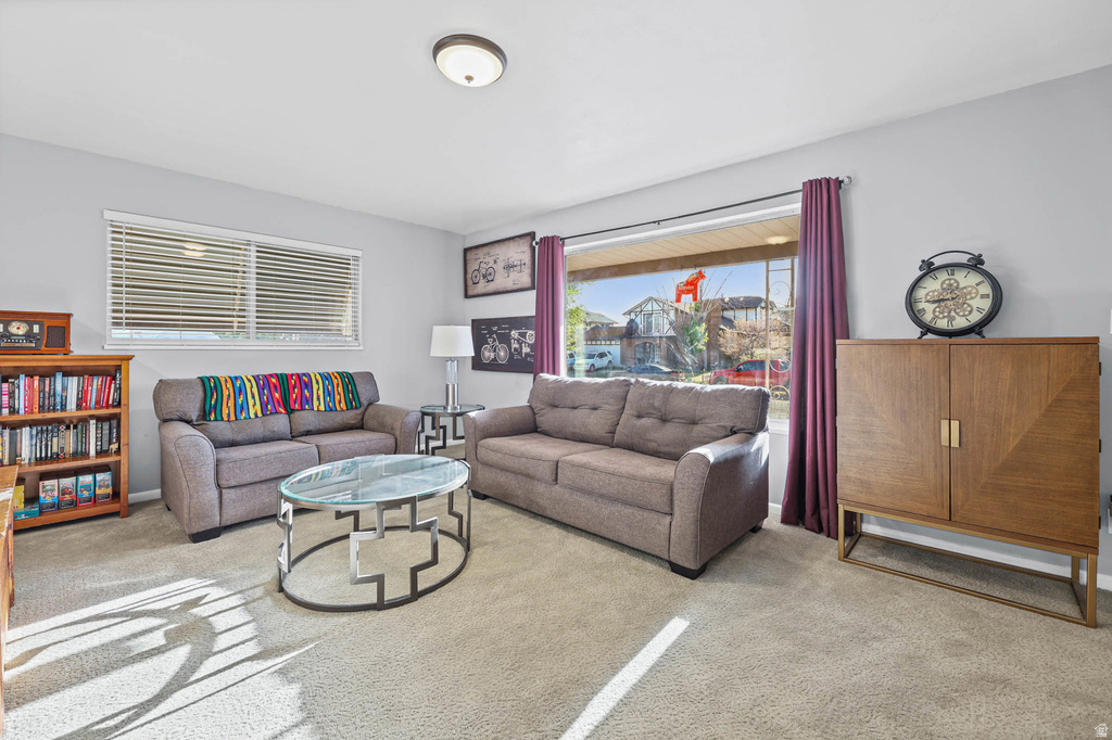 5476 S 2100 W Roy, UT 84067