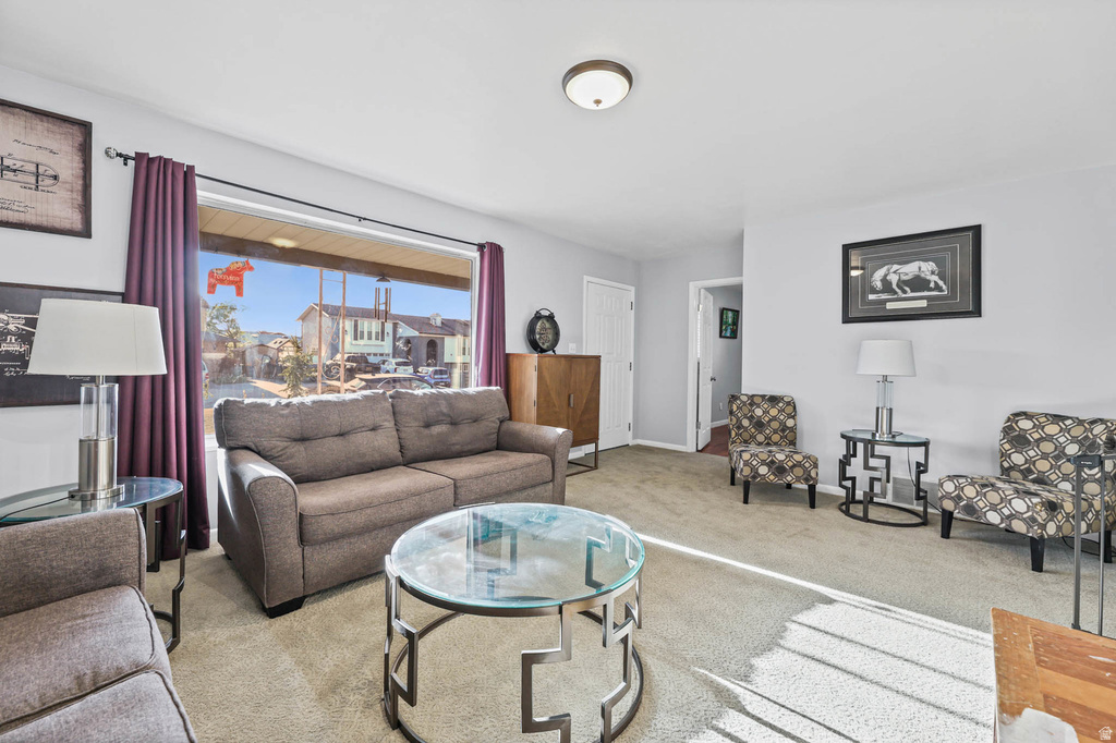 5476 S 2100 W Roy, UT 84067