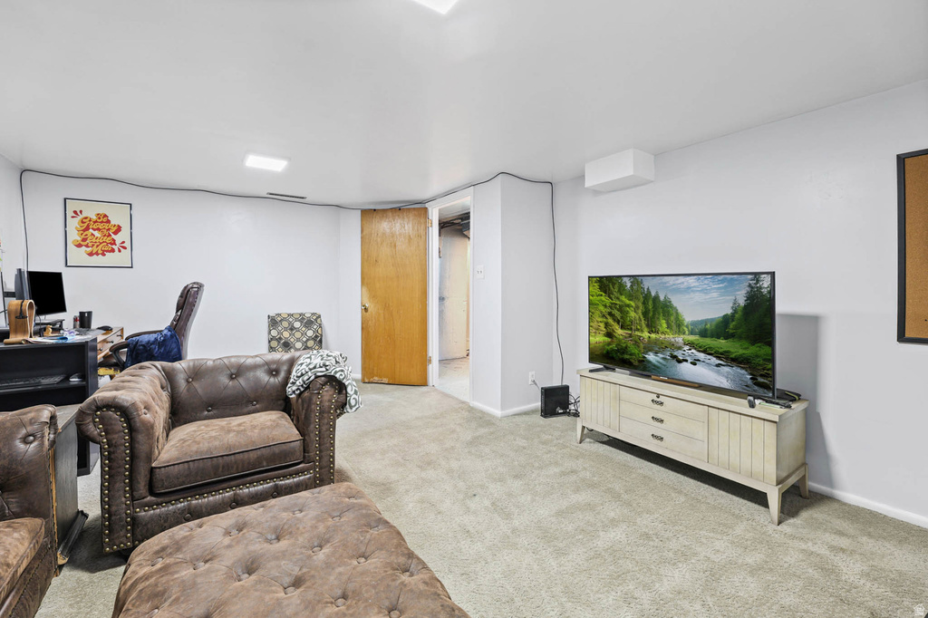 5476 S 2100 W Roy, UT 84067