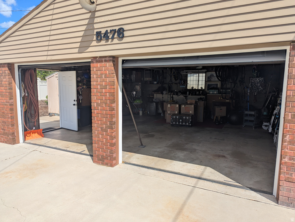 5476 S 2100 W Roy, UT 84067