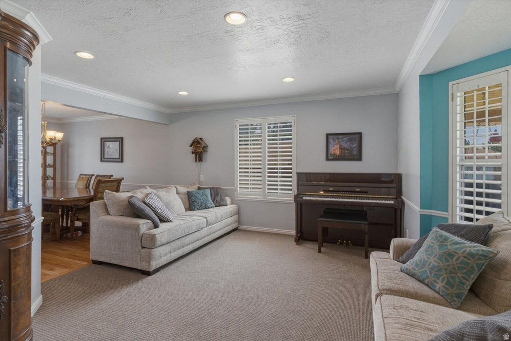 1435 E WASHAKIE CIR Ogden, UT 84403