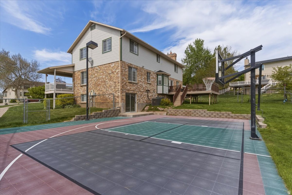 1435 E WASHAKIE CIR Ogden, UT 84403