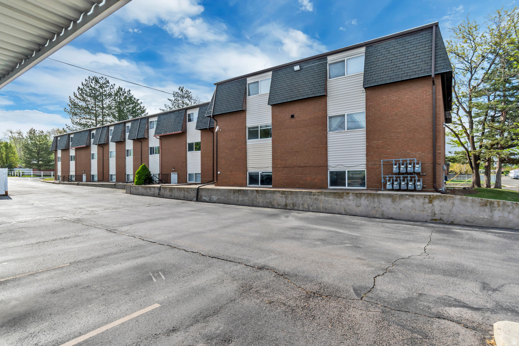 265 E 8880 S #12 Sandy, UT 84070