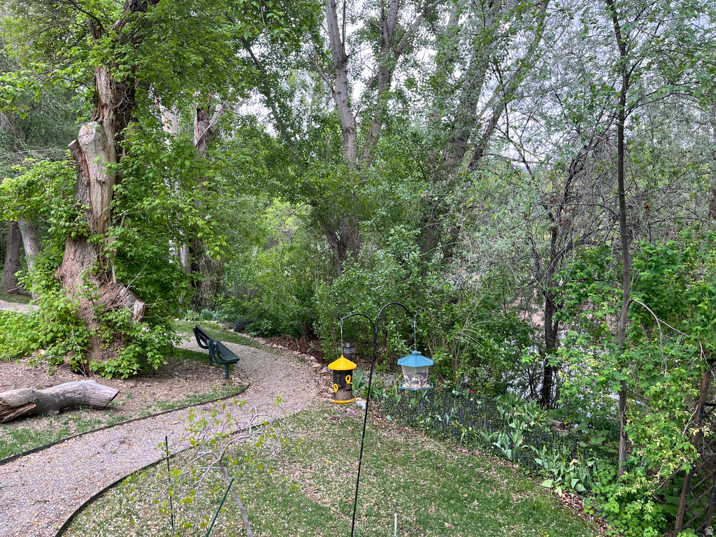 1672 S CANYONWOODS Ogden, UT 84404