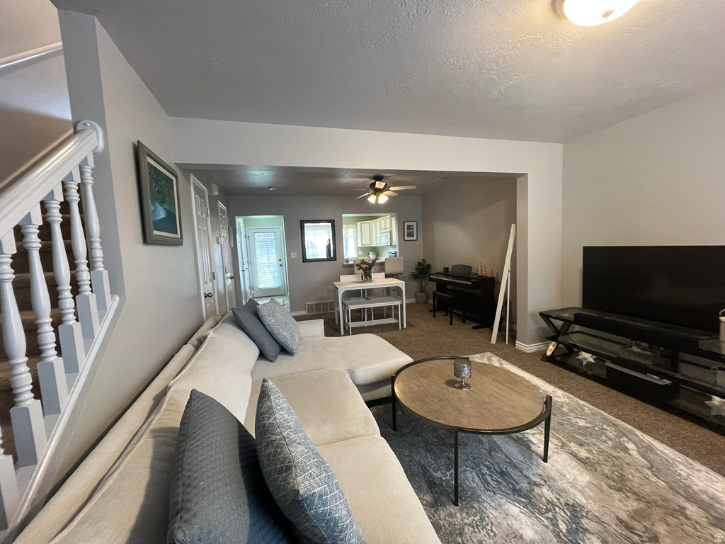 1672 S CANYONWOODS Ogden, UT 84404