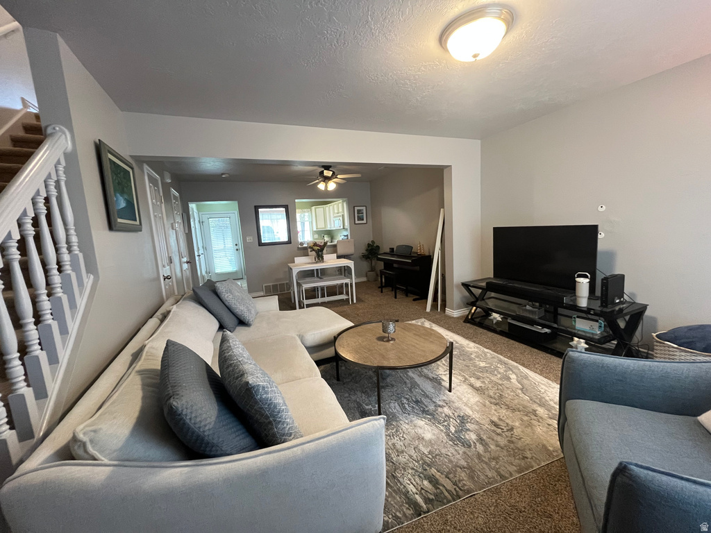 1672 S CANYONWOODS Ogden, UT 84404