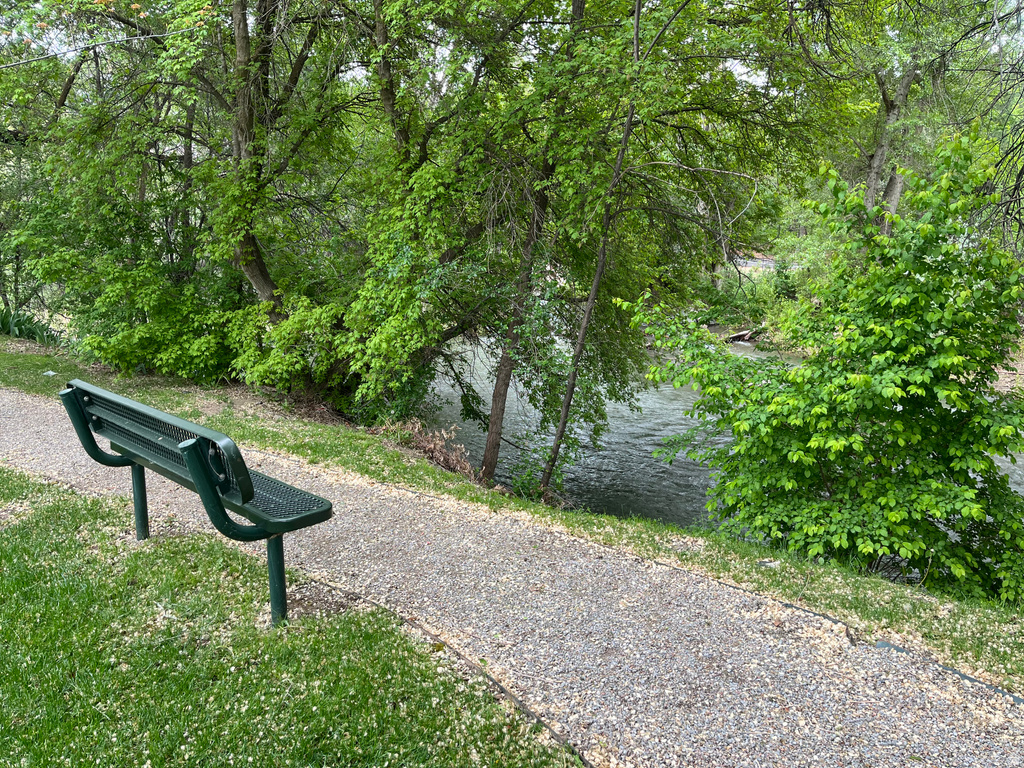 1672 S CANYONWOODS Ogden, UT 84404