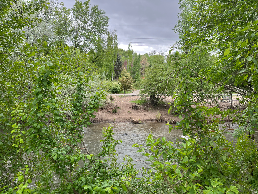 1672 S CANYONWOODS Ogden, UT 84404